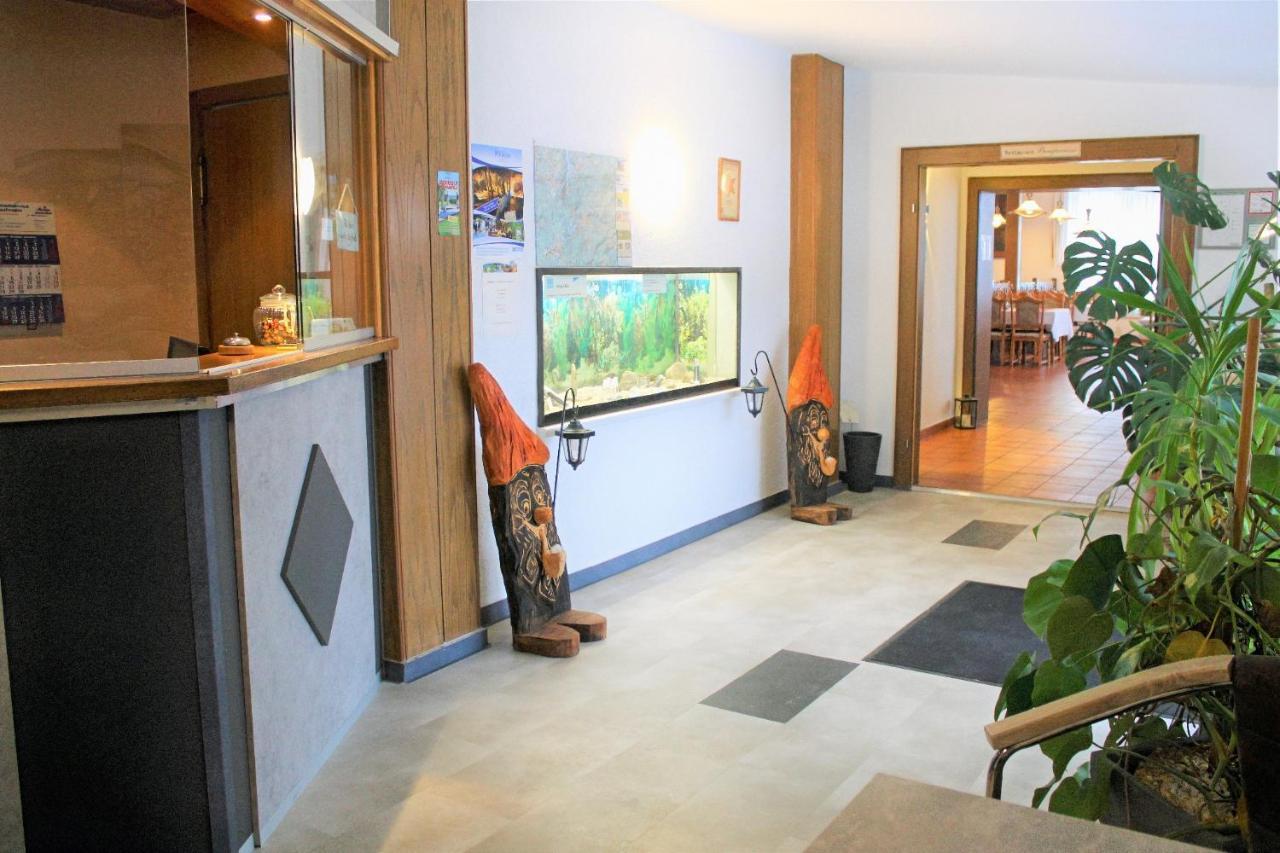 נויהאוס אם רנווג Waldhotel Feldbachtal מראה חיצוני תמונה